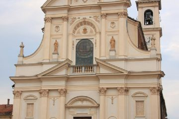 Facciata della chiesa
Foto di Alessandro Vecchi (CC-BY-SA)